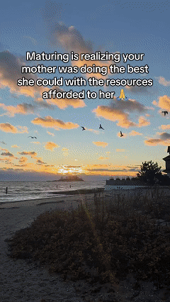 đâ¤ď¸Hey, Mama! Tell Me Something I Donât KnowâA Keepsake Sheâll Cherish Forever