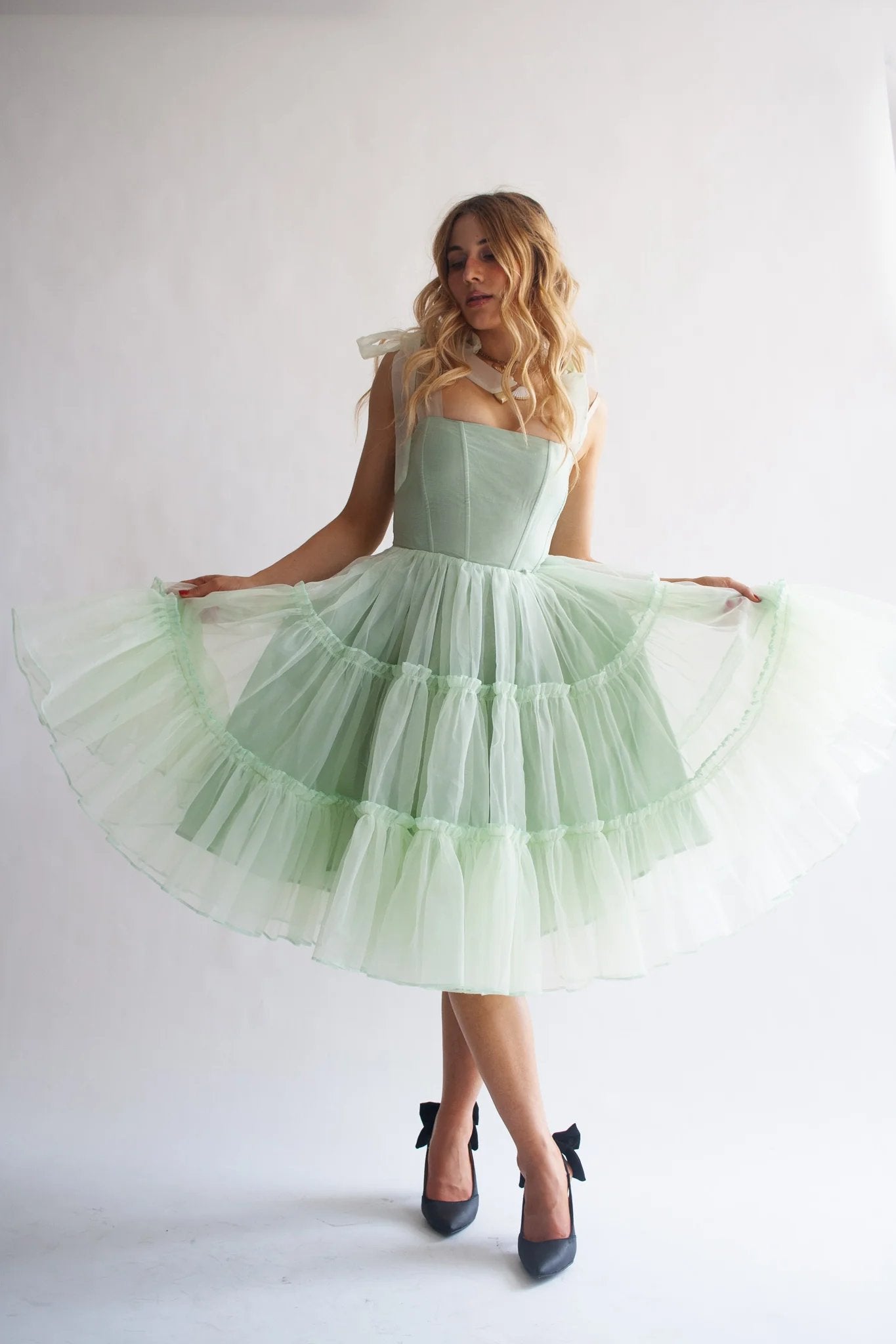 🔥Black Friday Limited Time Promotion 50% OFF - 💃✨ Vintage Romantic Tiered Organza Midi Dress & Free shipping✈️
